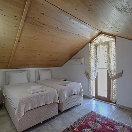 Villa With Jacuzzi And Children's Play Area For 10 People In Mugla, - Awz170 *