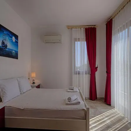 With Jacuzzi And Children's Play Area For 10 People In Mugla, - Awz170 Villa *